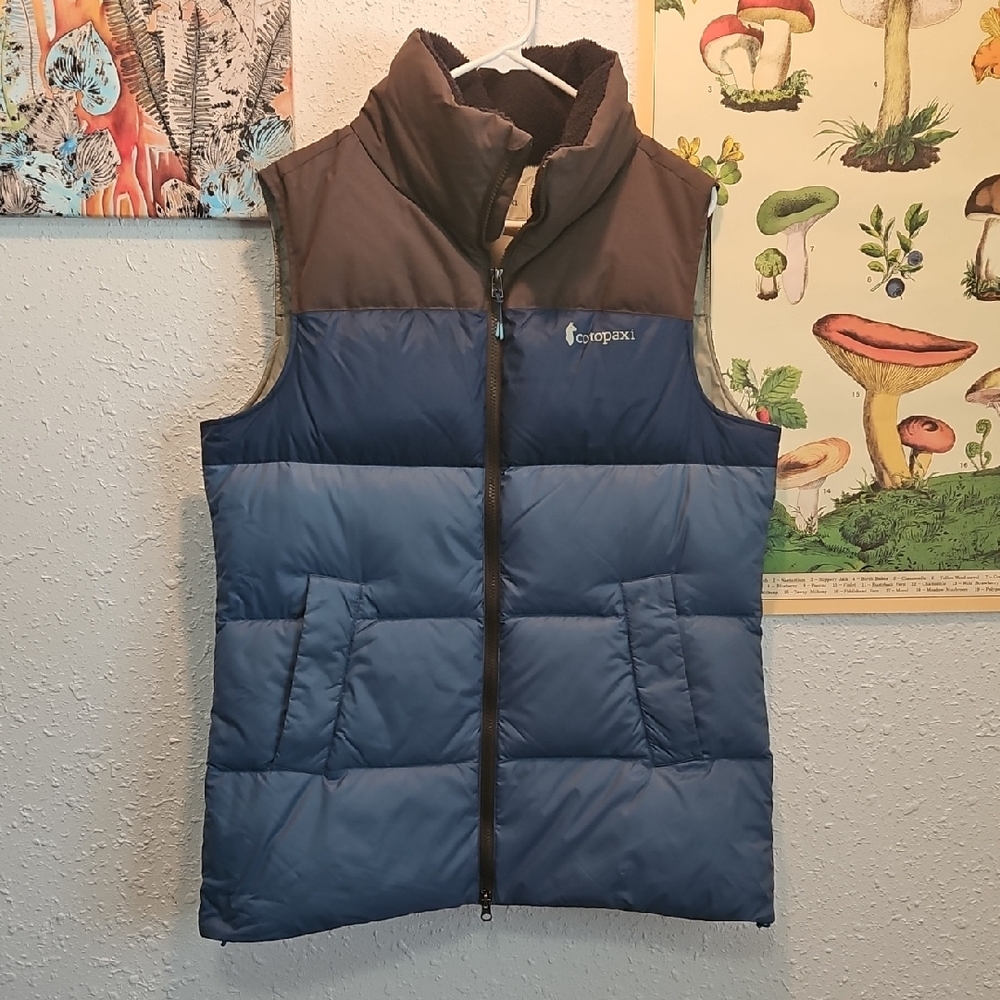 cotopaxi Two-Tone Navy and Dark Grey Quilted Puffer Vest